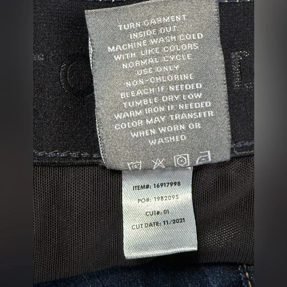 Torrid Bombshell Crop Skinny Jeans 24 Plus | Dark Blue Premium Stretch - Picture 11 of 11